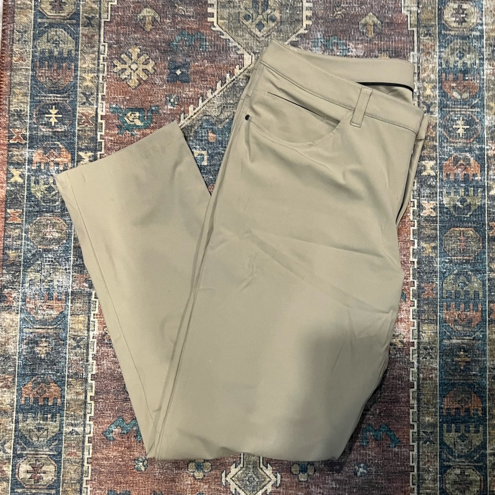 Lululemon ABC pants khaki